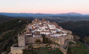 Visita guiada al Castillo de Castellar: un viaje en el tiempo
